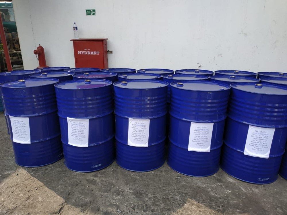 Palm Acid Oil in Drums